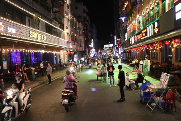 Phố Tây Bùi Viện sống lại rồi - Ảnh 5. Phố Tây Bùi Viện sống lại rồi - Ảnh 5.