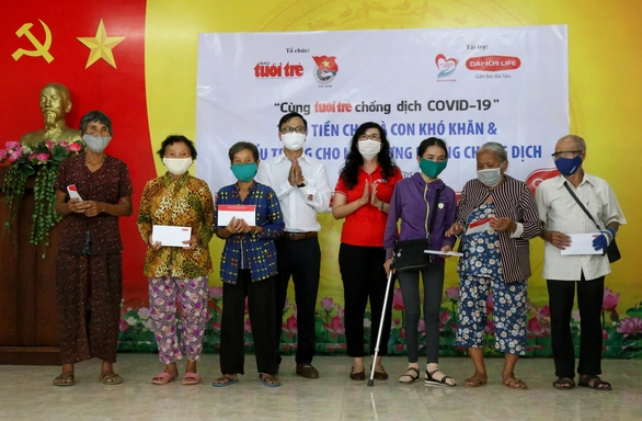 Báo Tuổi Trẻ hỗ trợ người dân và lực lượng biên phòng tại Tây Ninh chống COVID-19 - Ảnh 1. Báo Tuổi Trẻ hỗ trợ người dân và lực lượng biên phòng tại Tây Ninh chống COVID-19 - Ảnh 1.