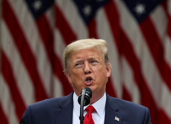 Tổng thống Trump muốn các thống đốc bang bắt người biểu tình ở tù lâu dài - Ảnh 1. Tổng thống Trump muốn các thống đốc bang bắt người biểu tình ở tù lâu dài - Ảnh 1.