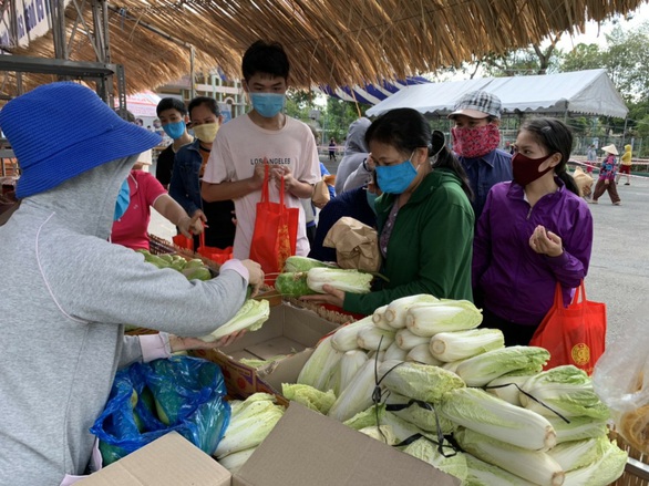 Hơn 100.000 lao động ở TP.HCM bị ảnh hưởng việc làm vì COVID-19 - Ảnh 1. Hơn 100.000 lao động ở TP.HCM bị ảnh hưởng việc làm vì COVID-19 - Ảnh 1.
