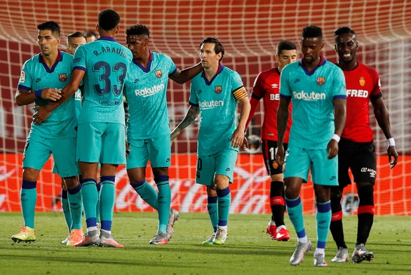 Ngày đầu tiên trở lại, Messi ghi bàn, kiến tạo và Barcelona đại thắng - Ảnh 2. Ngày đầu tiên trở lại, Messi ghi bàn, kiến tạo và Barcelona đại thắng - Ảnh 2.