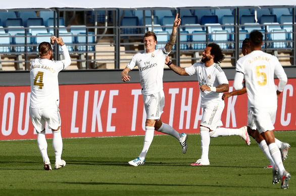 Hiệp 1 bùng nổ, Real Madrid thắng dễ Eibar - Ảnh 1.