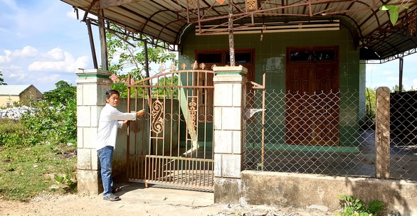 Bỗng dưng bị chiếm nhà: Tiền đã trao, cháo bị người khác múc - Ảnh 1. Bỗng dưng bị chiếm nhà: Tiền đã trao, cháo bị người khác múc - Ảnh 1.