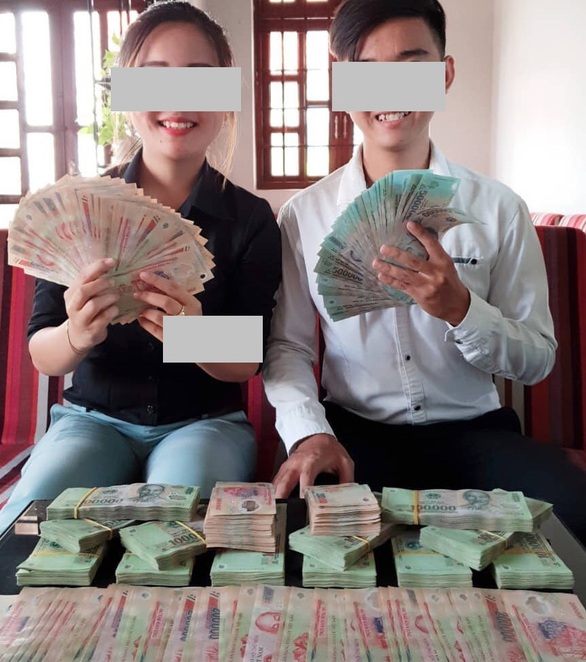 Công ty đa cấp: người bị phạt ăn ớt, kẻ hít đất 150 cái xỉu tại chỗ... - Ảnh 1. Công ty đa cấp: người bị phạt ăn ớt, kẻ hít đất 150 cái xỉu tại chỗ... - Ảnh 1.