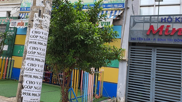 Vòi bạch tuộc bẫy nợ - Kỳ 1: giám đốc lãnh 80 triệu/tháng mà vợ lau nhà cho người ta - Ảnh 3. Vòi bạch tuộc bẫy nợ - Kỳ 1: giám đốc lãnh 80 triệu/tháng mà vợ lau nhà cho người ta - Ảnh 3.