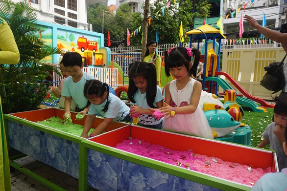 TP.HCM: trường mầm non giữ trẻ trong hè từ 16-7 đến 21-8 - Ảnh 1. TP.HCM: trường mầm non giữ trẻ trong hè từ 16-7 đến 21-8 - Ảnh 1.