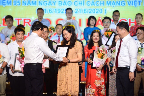 Báo Tuổi Trẻ đoạt 8 giải báo chí TP.HCM lần thứ 38 - Ảnh 2. Báo Tuổi Trẻ đoạt 8 giải báo chí TP.HCM lần thứ 38 - Ảnh 2.
