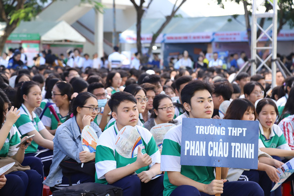 Học phí ngành y các trường ĐH tại Đà Nẵng có tăng không? - Ảnh 1.