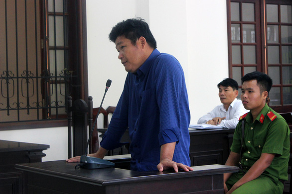 Đã 4 năm tù khi gọi giang hồ vây xe công an, giờ nhận thêm 3 năm tù tội trốn thuế - Ảnh 1. Đã 4 năm tù khi gọi giang hồ vây xe công an, giờ nhận thêm 3 năm tù tội trốn thuế - Ảnh 1.