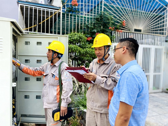 Đề xuất cách chức 3 cán bộ điện sau khi vụ tiền điện nhà dân tăng từ 368 ngàn lên 89,4 triệu - Ảnh 2. Đề xuất cách chức 3 cán bộ điện sau khi vụ tiền điện nhà dân tăng từ 368 ngàn lên 89,4 triệu - Ảnh 2.