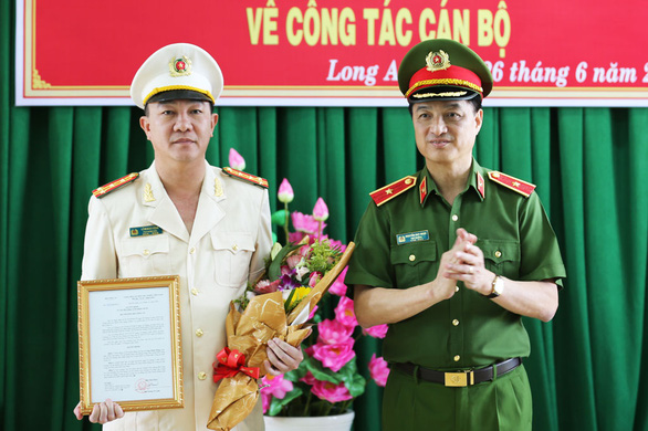 Giám đốc Công an Long An về làm giám đốc Công an TP.HCM - Ảnh 2. Giám đốc Công an Long An về làm giám đốc Công an TP.HCM - Ảnh 2.