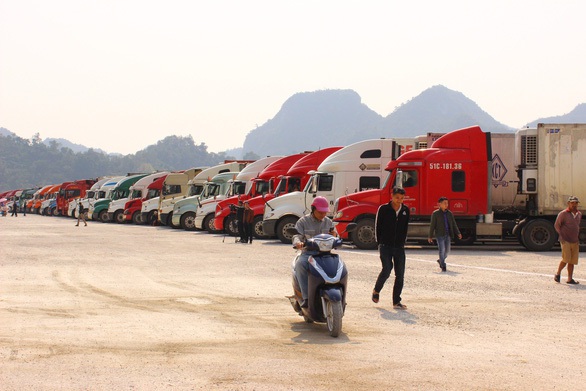 Từ 1-7, xe chở hàng của Việt Nam nhập cảnh Trung Quốc phải mua bảo hiểm - Ảnh 1. Từ 1-7, xe chở hàng của Việt Nam nhập cảnh Trung Quốc phải mua bảo hiểm - Ảnh 1.