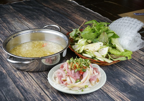 Bò tơ Năm Sánh nức tiếng Tây Ninh ngay trung tâm TP.HCM - Ảnh 1. Bò tơ Năm Sánh nức tiếng Tây Ninh ngay trung tâm TP.HCM - Ảnh 1.