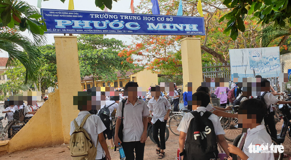 Mẹ của nam sinh bị thầy giáo dâm ô: ‘Cháu sợ quá học không được’ - Ảnh 2. Mẹ của nam sinh bị thầy giáo dâm ô: ‘Cháu sợ quá học không được’ - Ảnh 2.