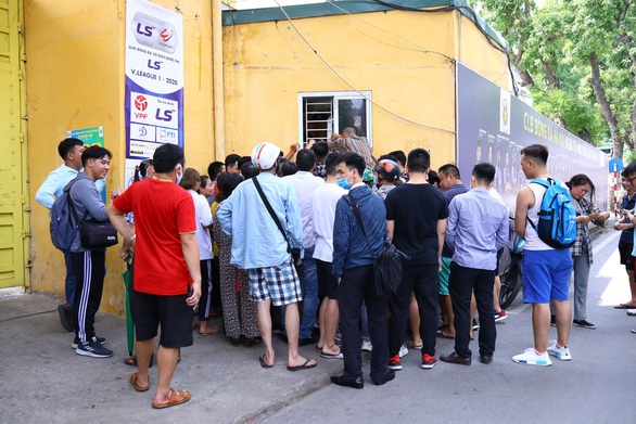 Mở bán vé trận Hà Nội FC - Hoàng Anh Gia Lai qua... cửa sổ - Ảnh 1. Mở bán vé trận Hà Nội FC - Hoàng Anh Gia Lai qua... cửa sổ - Ảnh 1.