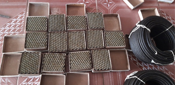 Vận chuyển hơn 2 tạ thuốc nổ, 4 người bị khởi tố - Ảnh 1. Vận chuyển hơn 2 tạ thuốc nổ, 4 người bị khởi tố - Ảnh 1.