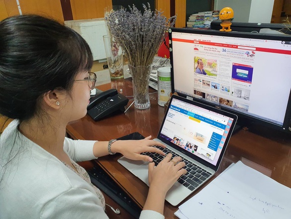 Ngân hàng chạy đua mở tài khoản từ xa - Ảnh 1. Ngân hàng chạy đua mở tài khoản từ xa - Ảnh 1.