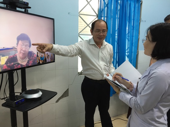 Người dân được khám bệnh từ xa, cấp thuốc tại nhà - Ảnh 1. Người dân được khám bệnh từ xa, cấp thuốc tại nhà - Ảnh 1.