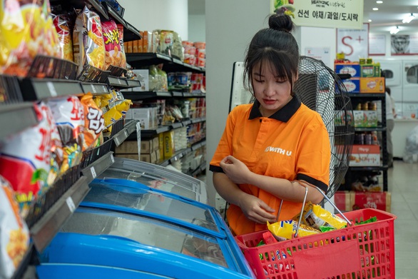 Cô học sinh một mình kiếm sống giữa thủ đô từ năm 14 tuổi - Ảnh 3. Cô học sinh một mình kiếm sống giữa thủ đô từ năm 14 tuổi - Ảnh 3.