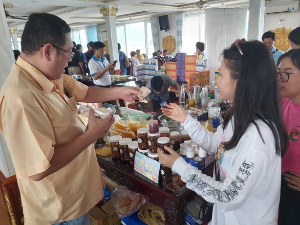 Hội chợ đặc biệt của hướng dẫn viên du lịch - Ảnh 3. Hội chợ đặc biệt của hướng dẫn viên du lịch - Ảnh 3.