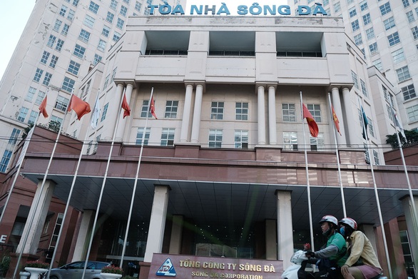 Làm 3 đoạn cao tốc Bắc - Nam bằng vốn công: Lại muốn chỉ định thầu cho con cưng - Ảnh 1. Làm 3 đoạn cao tốc Bắc - Nam bằng vốn công: Lại muốn chỉ định thầu cho con cưng - Ảnh 1.