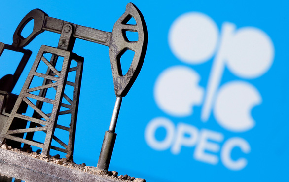 OPEC và Nga kéo dài cắt giảm sản lượng dầu mỏ thêm 1 tháng - Ảnh 1. OPEC và Nga kéo dài cắt giảm sản lượng dầu mỏ thêm 1 tháng - Ảnh 1.