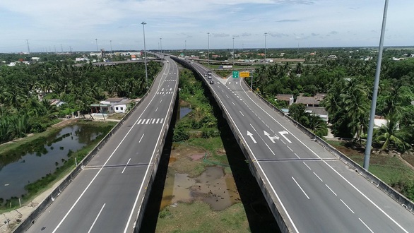 Long An - Hạ tầng mở lối cho bất động sản - Ảnh 1. Long An - Hạ tầng mở lối cho bất động sản - Ảnh 1.