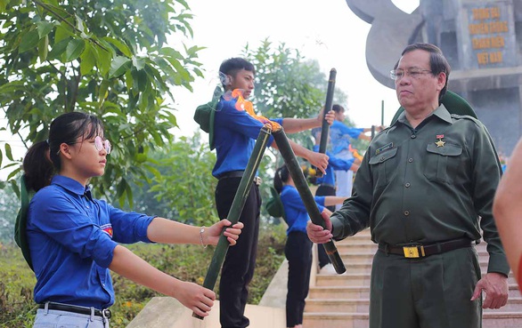 Về nơi ra đời đội thanh niên xung phong dưới chân núi Hồng - Ảnh 1. Về nơi ra đời đội thanh niên xung phong dưới chân núi Hồng - Ảnh 1.
