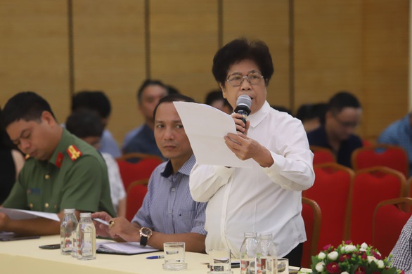 Chủ tịch Hà Nội đồng cảm với người dân sống quanh bãi rác Nam Sơn - Ảnh 2. Chủ tịch Hà Nội đồng cảm với người dân sống quanh bãi rác Nam Sơn - Ảnh 2.