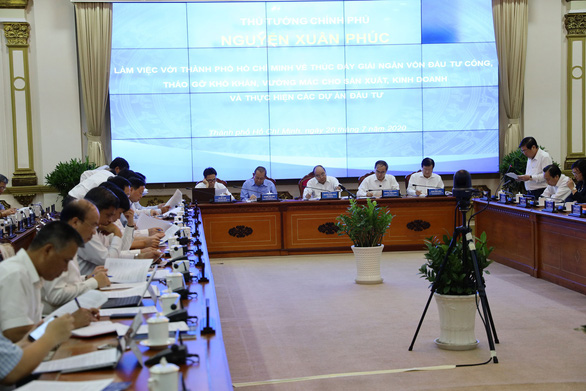 Thủ tướng: TP.HCM không được chậm trễ, trì trệ - Ảnh 1. Thủ tướng: TP.HCM không được chậm trễ, trì trệ - Ảnh 1.
