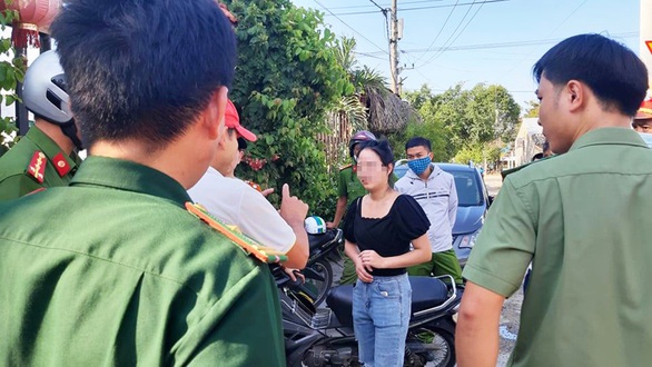 Chủ biệt thự du lịch nói không biết về 21 khách Trung Quốc - Ảnh 3. Chủ biệt thự du lịch nói không biết về 21 khách Trung Quốc - Ảnh 3.