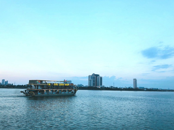 Đà Nẵng đầu biển cuối sông mà du lịch đường thủy lòng vòng như... trong ao - Ảnh 3. Đà Nẵng đầu biển cuối sông mà du lịch đường thủy lòng vòng như... trong ao - Ảnh 3.