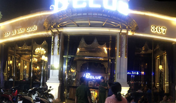 B-Club ở Bình Tân bị đột kích lần 2, vẫn có dân chơi dương tính ma túy - Ảnh 2. B-Club ở Bình Tân bị đột kích lần 2, vẫn có dân chơi dương tính ma túy - Ảnh 2.