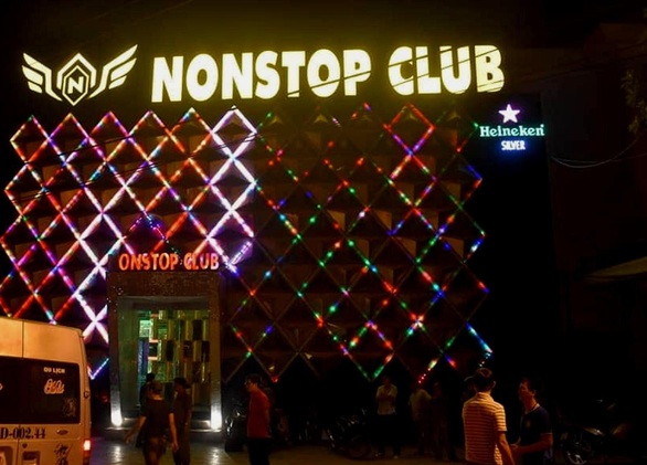 43 thanh niên trong quán bar dương tính ma túy, một người mới 16 tuổi - Ảnh 1. 43 thanh niên trong quán bar dương tính ma túy, một người mới 16 tuổi - Ảnh 1.