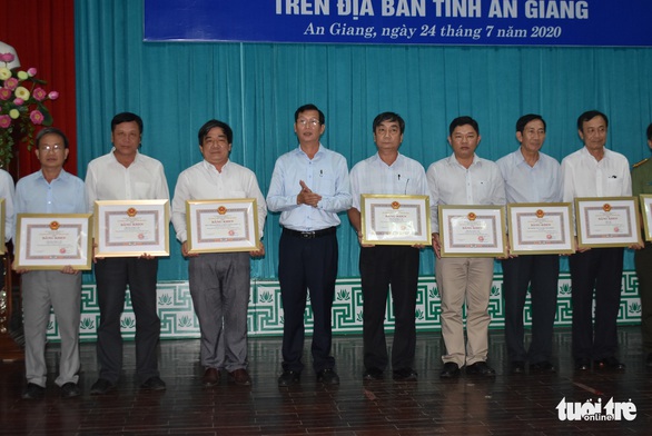 An Giang chi trên 46 tỉ đồng mua thiết bị y tế phòng chống dịch COVID-19 - Ảnh 2. An Giang chi trên 46 tỉ đồng mua thiết bị y tế phòng chống dịch COVID-19 - Ảnh 2.