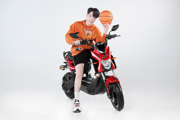 Đức Phúc nổi bật trong vai trò Đại sứ thương hiệu mới mang tinh thần thanh xuân trẻ trung - Ảnh 2. Đức Phúc nổi bật trong vai trò Đại sứ thương hiệu mới mang tinh thần thanh xuân trẻ trung - Ảnh 2.
