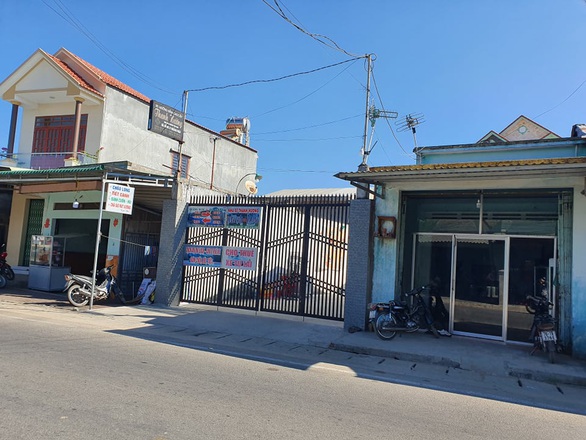 Công an Quảng Ngãi làm việc với nhà xe Thanh Hường chở bệnh nhân 419 - Ảnh 2. Công an Quảng Ngãi làm việc với nhà xe Thanh Hường chở bệnh nhân 419 - Ảnh 2.