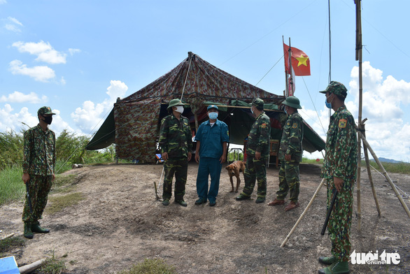An Giang đã phát hiện và bắt giữ 392 người xuất nhập cảnh trái phép - Ảnh 2. An Giang đã phát hiện và bắt giữ 392 người xuất nhập cảnh trái phép - Ảnh 2.