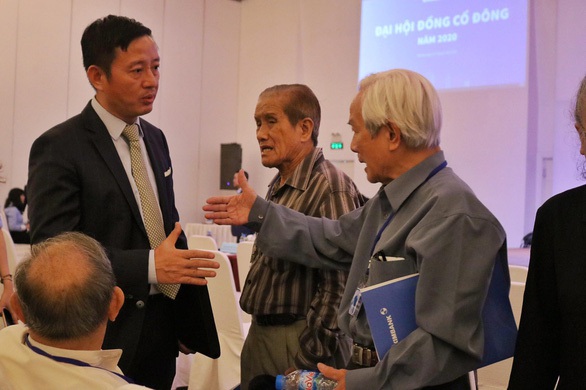 Lại sóng gió trước đại hội cổ đông của Eximbank: cổ đông gửi đơn lên thống đốc - Ảnh 1. Lại sóng gió trước đại hội cổ đông của Eximbank: cổ đông gửi đơn lên thống đốc - Ảnh 1.