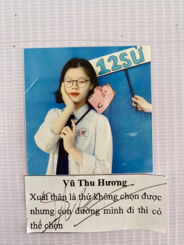 Kỷ yếu chụp như ảnh thẻ vẫn nhận ngàn tim vì các câu nói dễ thương - Ảnh 9. Kỷ yếu chụp như ảnh thẻ vẫn nhận ngàn tim vì các câu nói dễ thương - Ảnh 9.