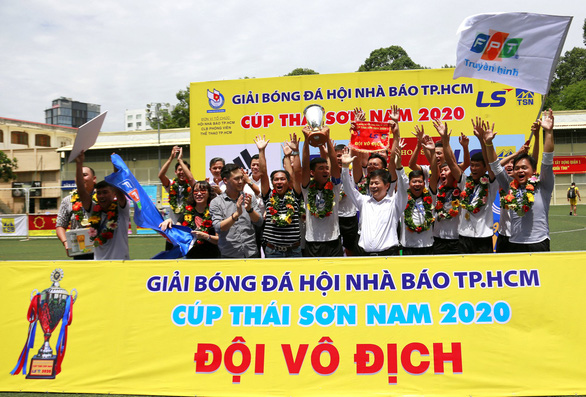 Truyền hình lên ngôi ở Giải bóng đá Hội Nhà báo TP.HCM 2020 - Ảnh 1. Truyền hình lên ngôi ở Giải bóng đá Hội Nhà báo TP.HCM 2020 - Ảnh 1.
