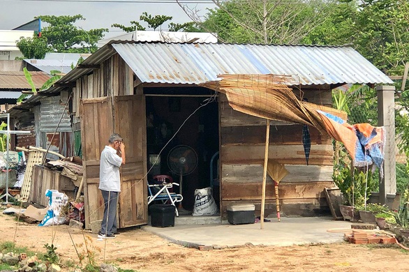 Vợ chồng và... 1 con mắt đưa đường yêu thương - Ảnh 4. Vợ chồng và... 1 con mắt đưa đường yêu thương - Ảnh 4.