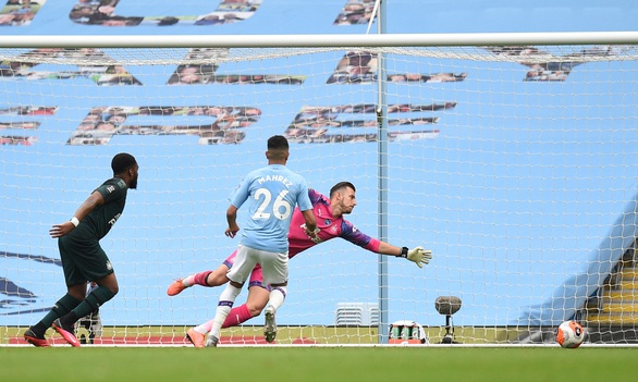 Man City vùi dập Newcastle 5-0 tại Etihad - Ảnh 1. Man City vùi dập Newcastle 5-0 tại Etihad - Ảnh 1.
