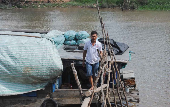 Lênh đênh thương hồ... tro - Ảnh 4. Lênh đênh thương hồ... tro - Ảnh 4.