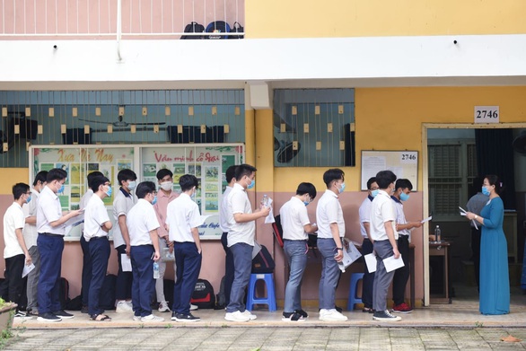 Chấm thi tốt nghiệp THPT năm nay ra sao? - Ảnh 1. Chấm thi tốt nghiệp THPT năm nay ra sao? - Ảnh 1.