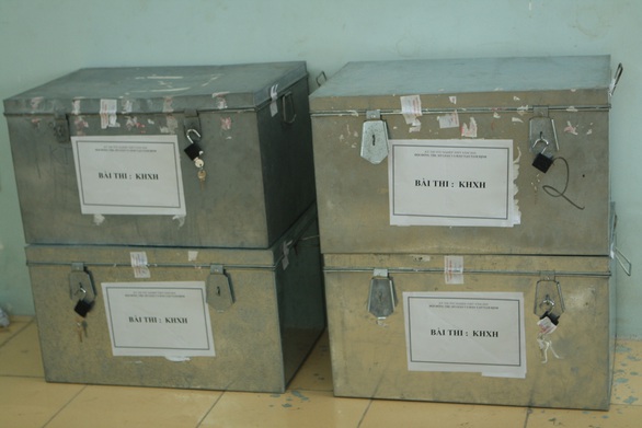 Những hình ảnh khởi động ngày đầu chấm thi tốt nghiệp THPT 2020 - Ảnh 9. Những hình ảnh khởi động ngày đầu chấm thi tốt nghiệp THPT 2020 - Ảnh 9.