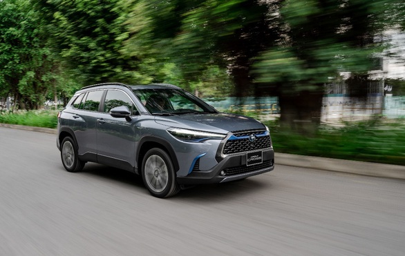 Toyota tiếp tục quyết tâm xanh hóa với Corolla Cross hybrid - Ảnh 3. Toyota tiếp tục quyết tâm xanh hóa với Corolla Cross hybrid - Ảnh 3.