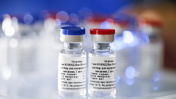 Nga bác bỏ mọi ngờ vực về chất lượng vắc xin, nói bắt đầu tiêm trong 2 tuần nữa - Ảnh 2.