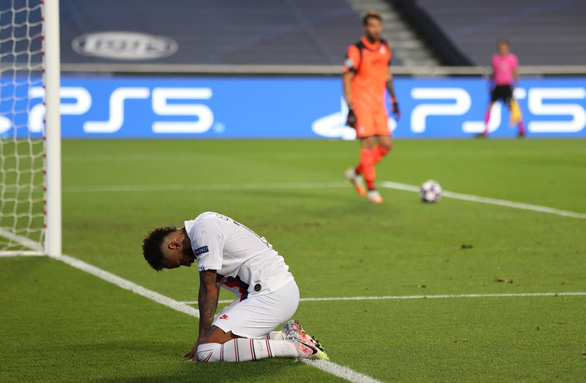 Ghi 2 bàn trong ba phút cuối, PSG giật vé vào bán kết Champions League từ tay Atalanta - Ảnh 2. Ghi 2 bàn trong ba phút cuối, PSG giật vé vào bán kết Champions League từ tay Atalanta - Ảnh 2.