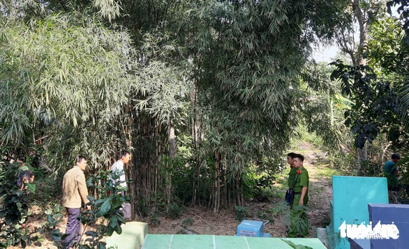 Truy tố nguyên đại úy công an nổ súng tại trường gà làm 1 người chết - Ảnh 1. Truy tố nguyên đại úy công an nổ súng tại trường gà làm 1 người chết - Ảnh 1.